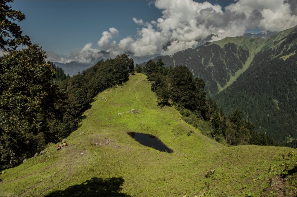 Forest Trail Barot Lohardi Dyna Sar